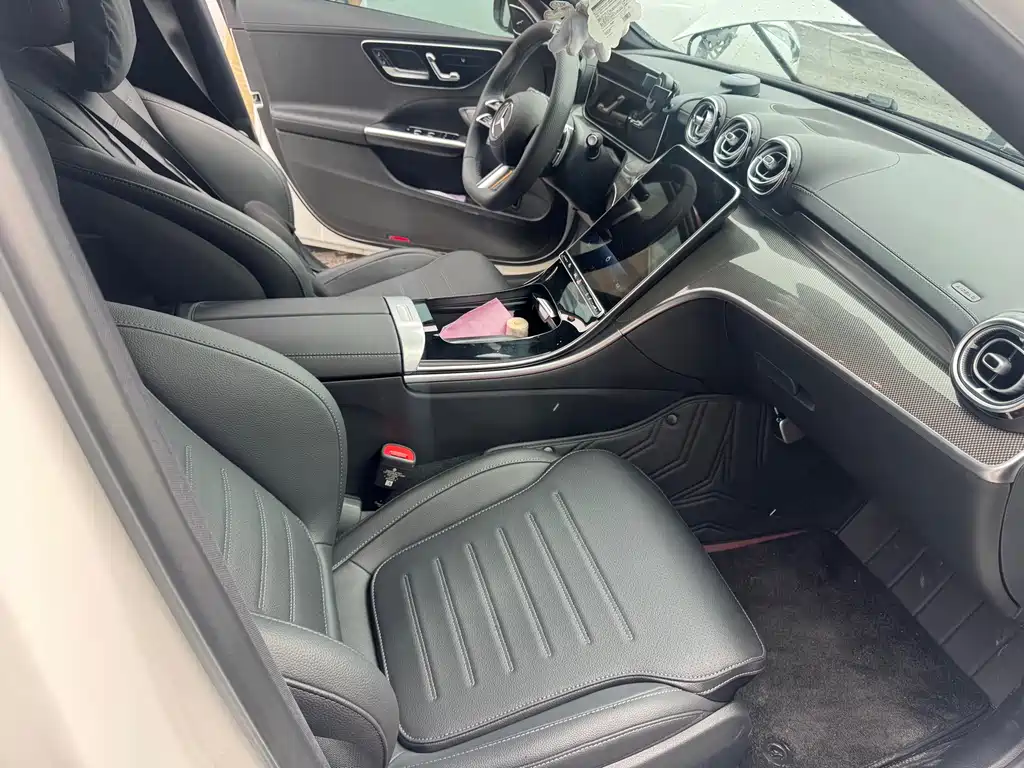 Mercedes-Benz C-Class 2026