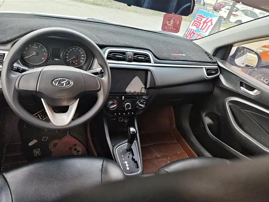 Hyundai Verna 2019 — фото 12