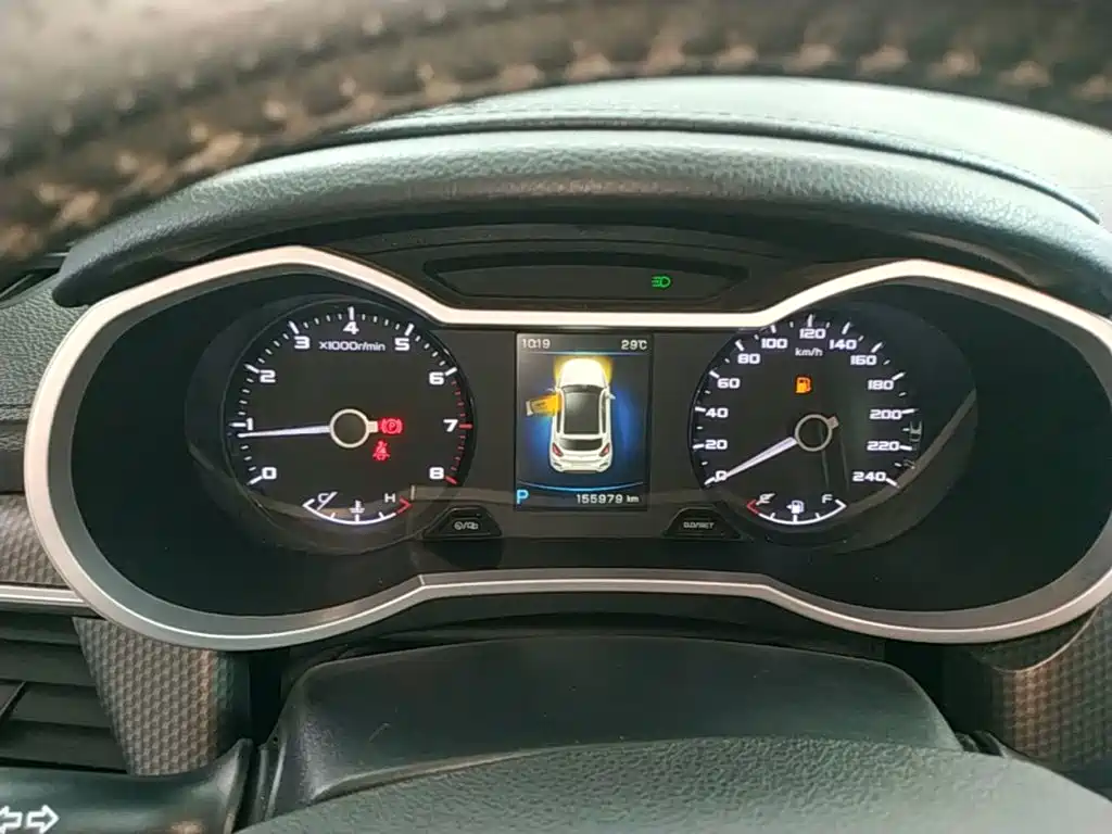 Geely Emgrand GS 2016 — фото 12
