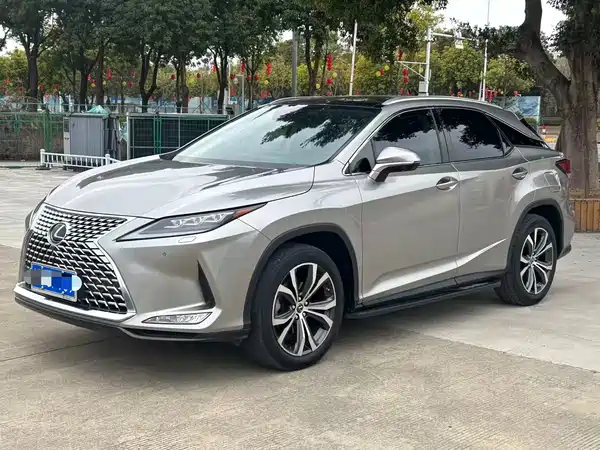 Lexus RX 2021