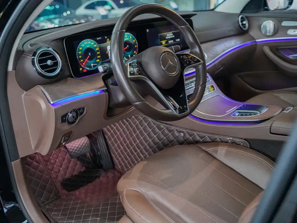 Mercedes-Benz E-Class 2023 — фото 2