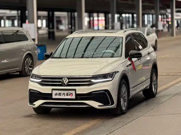 Volkswagen Tiguan L 2024