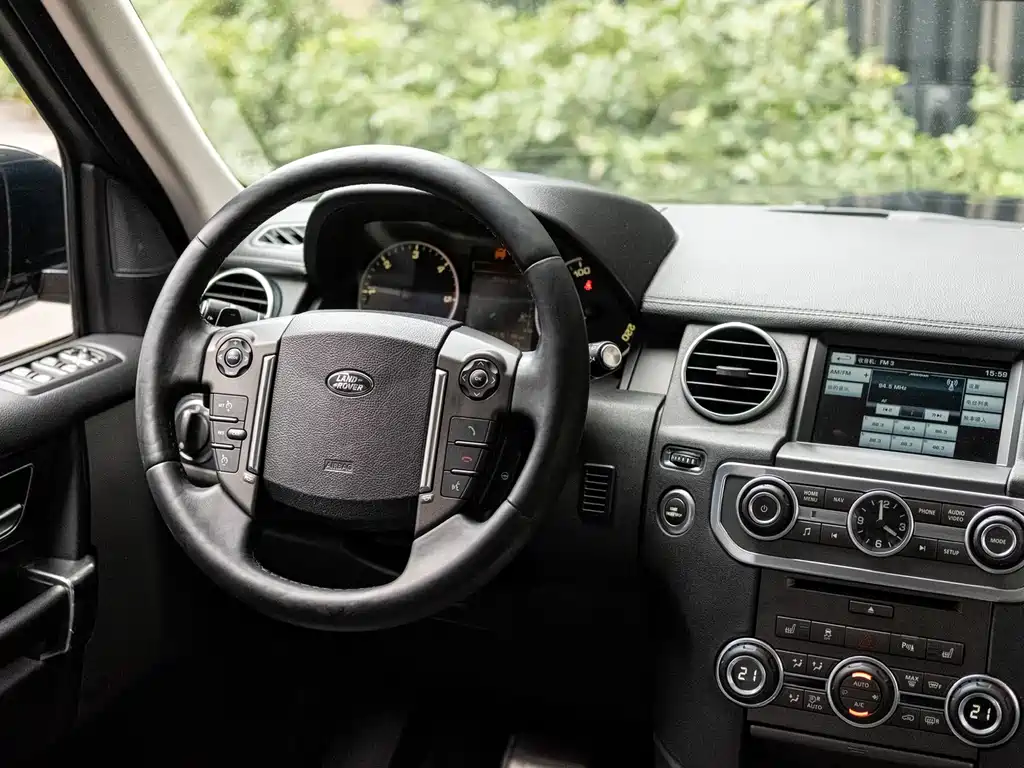 Land Rover Discovery 2014
