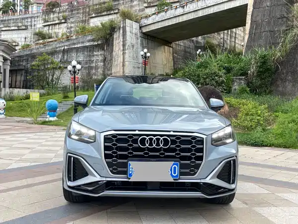 Audi Q2L 2022