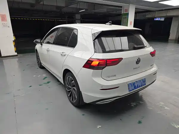 Volkswagen Golf 2022