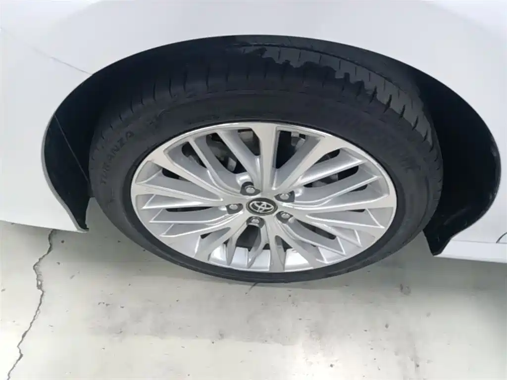 Toyota Camry 2020 — фото 23