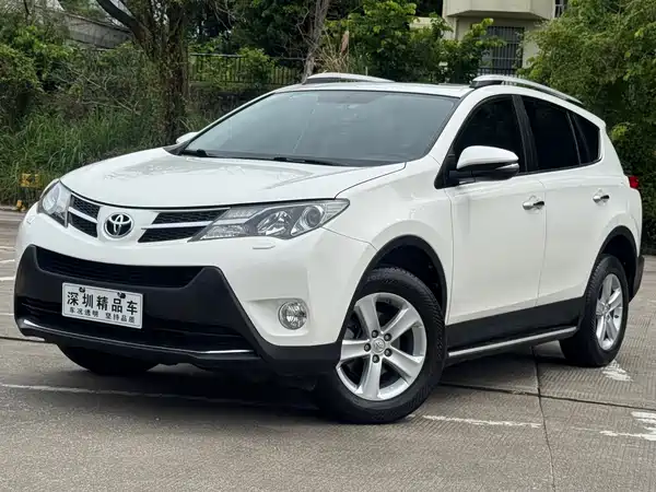 Toyota RAV4 2014
