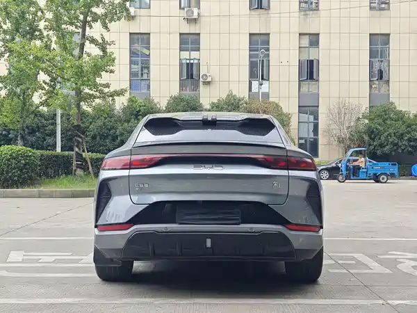 BYD Song L EV 2025