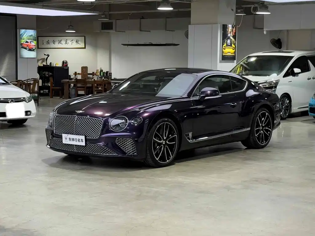 Bentley Continental 2020 — фото 1