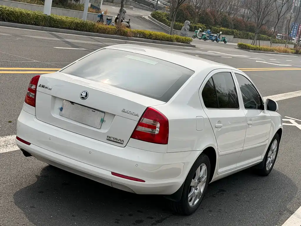 Skoda Octavia 2015 — фото 6