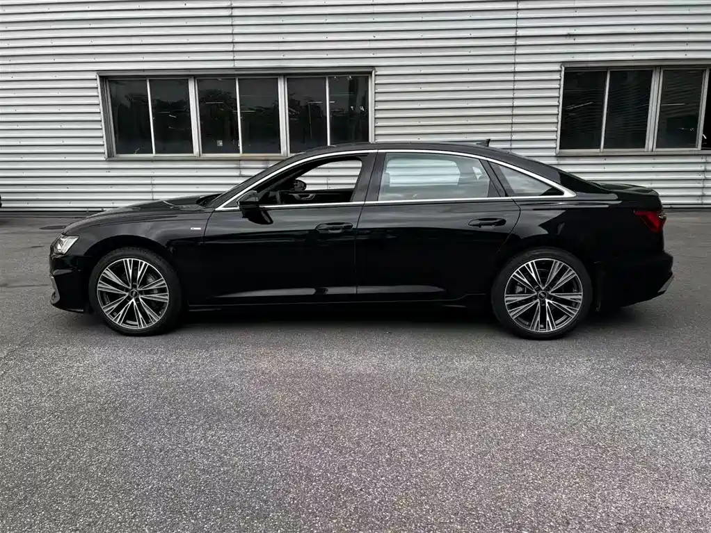 Audi A6L 2025 — фото 3