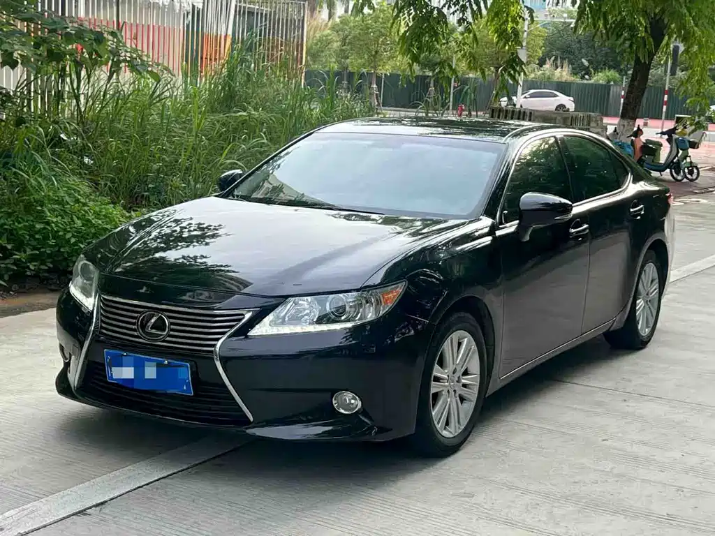 Lexus ES 2012