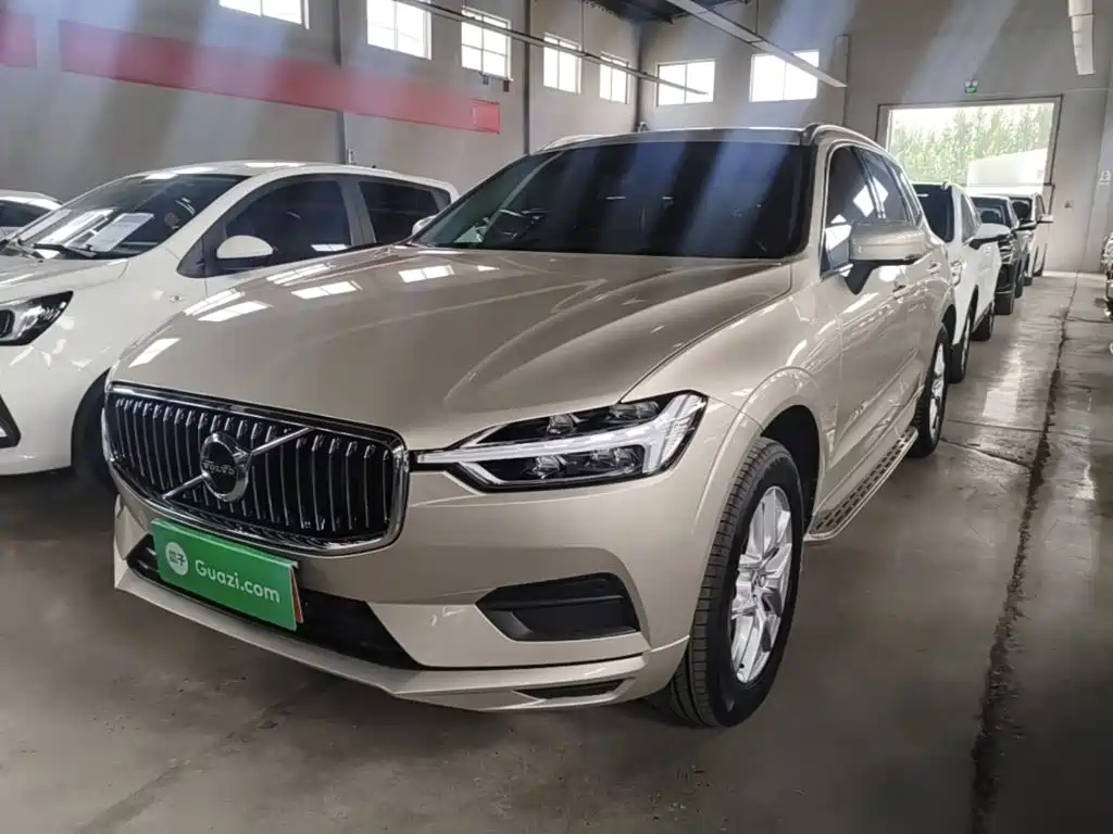 Volvo XC60 2018 — фото 2