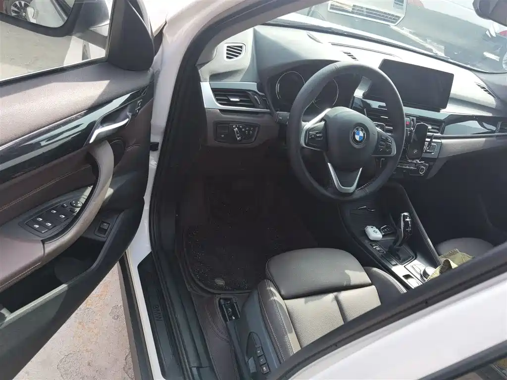 BMW X1 2019 — фото 16