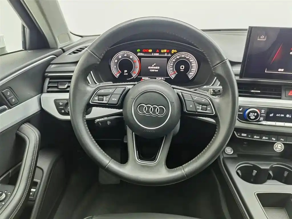 Audi A4L 2021 — фото 11
