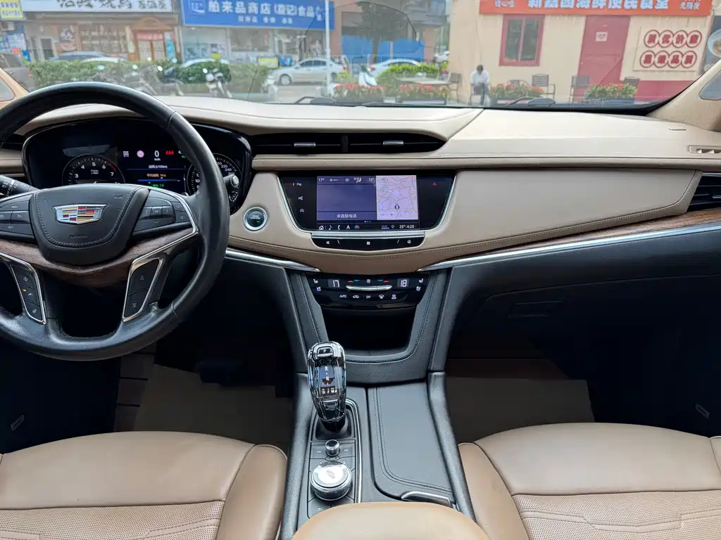 Cadillac XT5 2020 — фото 19