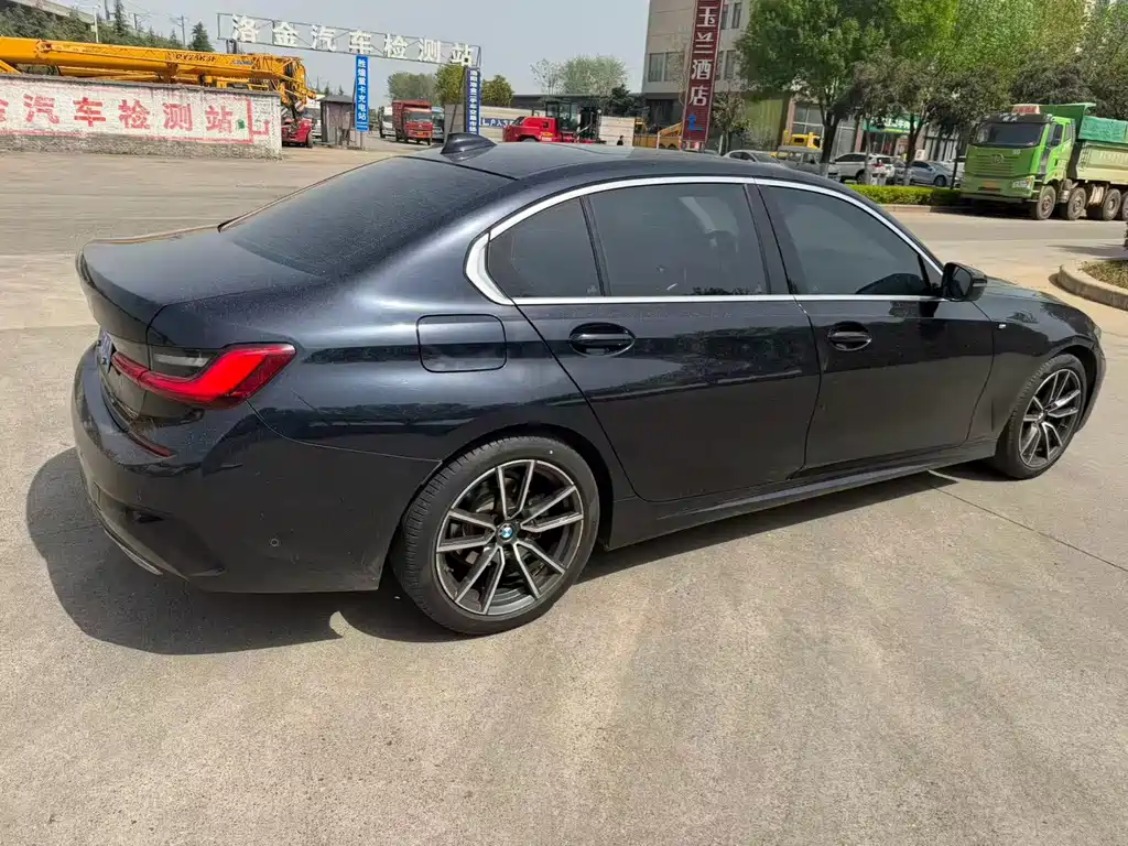 BMW 3 Series 2021