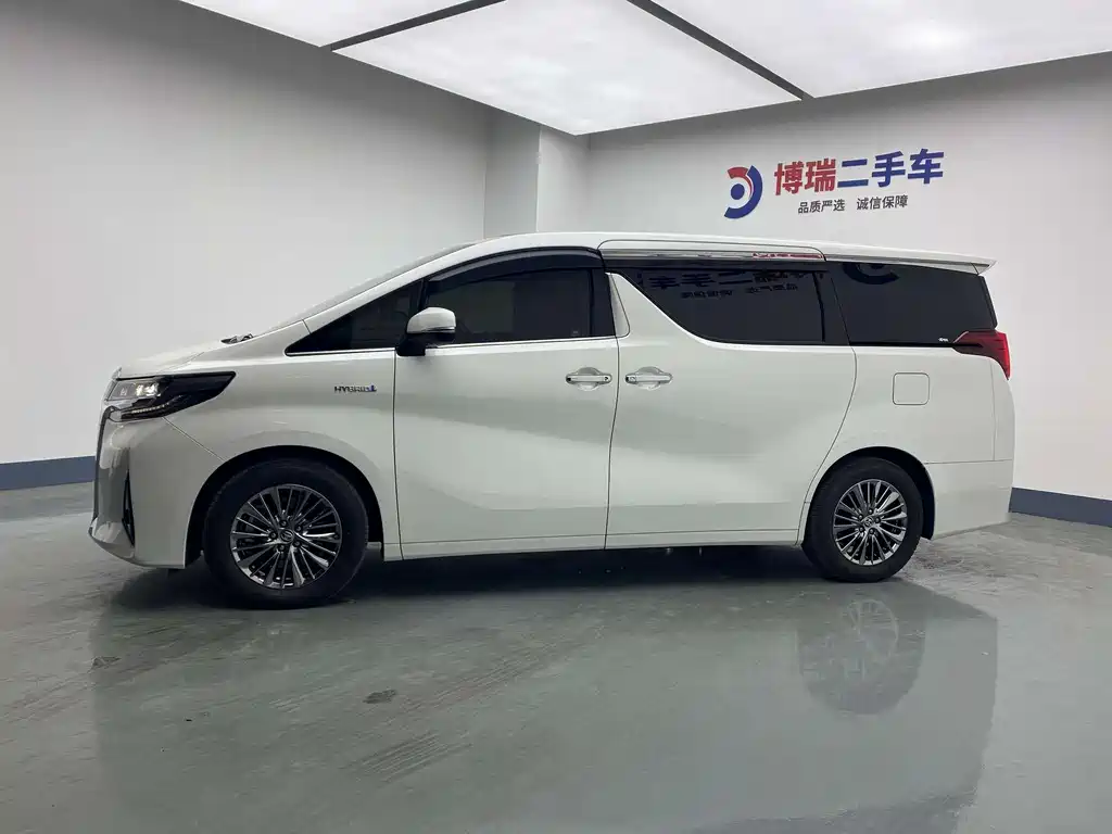 Toyota Alphard 2019 — фото 4