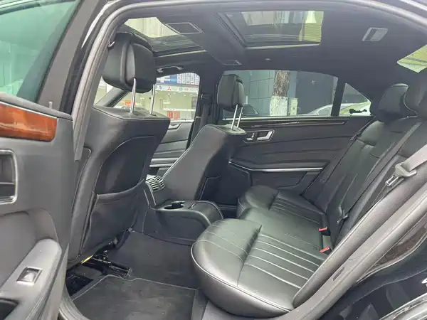 Mercedes-Benz E-Class 2015