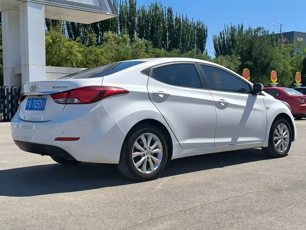 Hyundai Elantra Langdong 2017 — фото 9