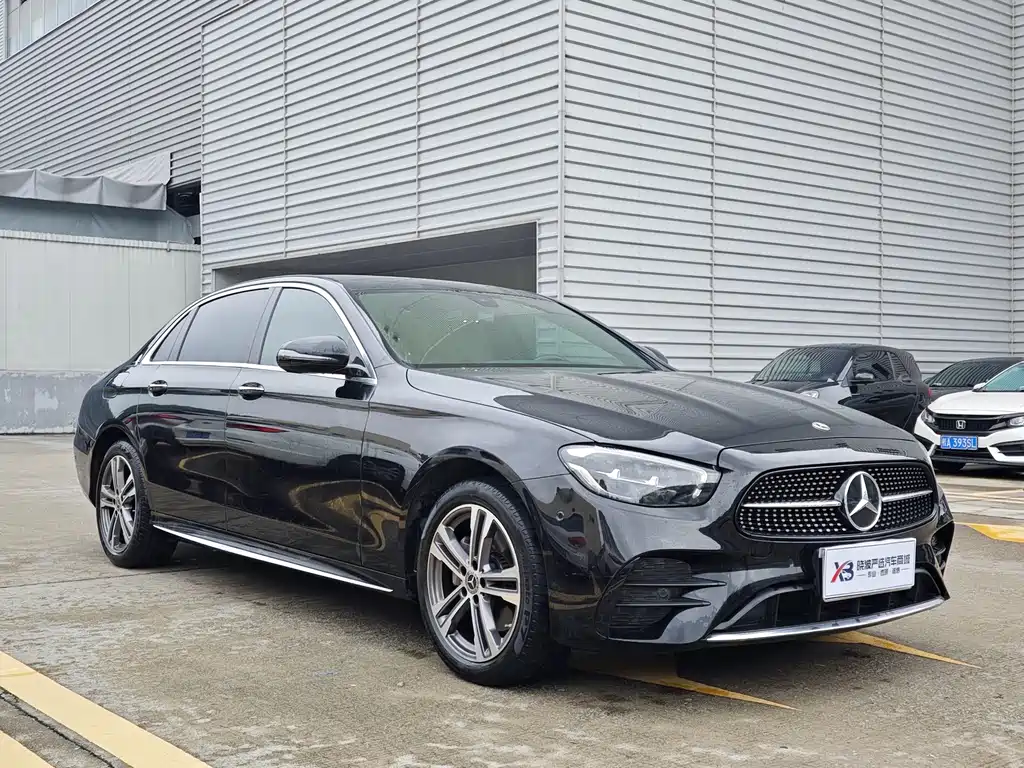 Mercedes-Benz E-Class 2023 — фото 3