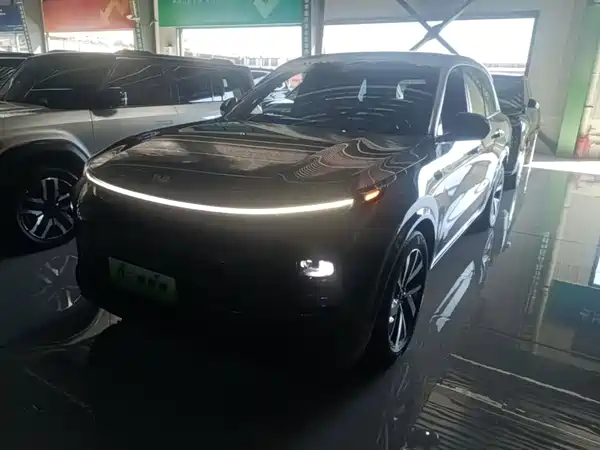 Li Auto L8 2023