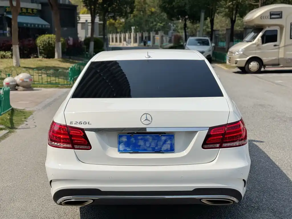Mercedes-Benz E-Class 2015 — фото 5