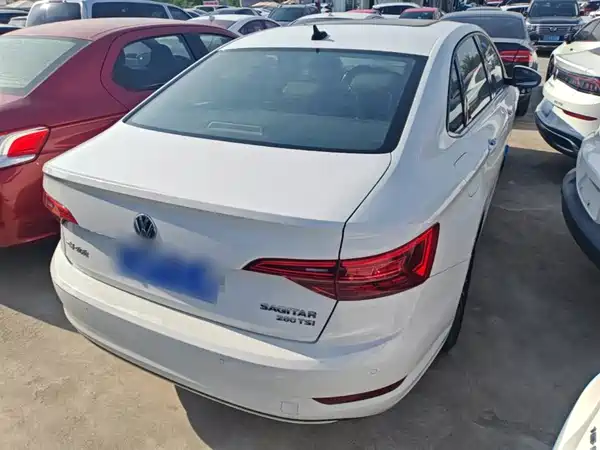 Volkswagen Sagitar 2021