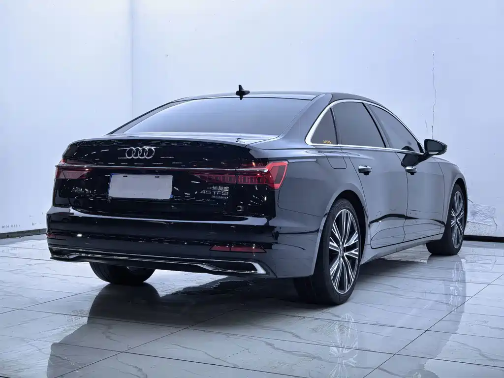 Audi A6L 2024 — фото 12