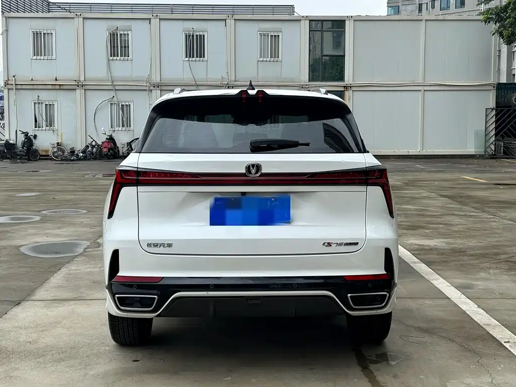 Changan CS75 PLUS 2025 — фото 4