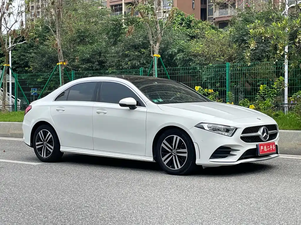 Mercedes-Benz A-Class 2019 — фото 7