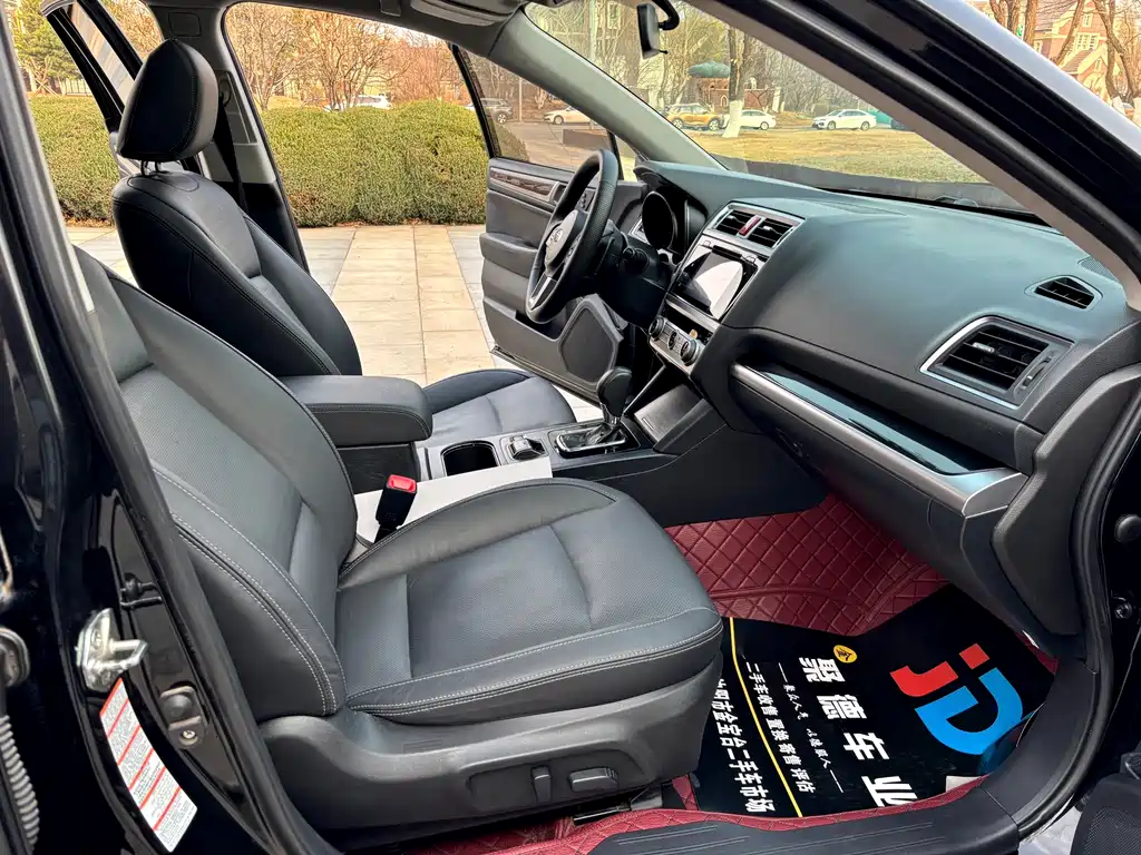 Subaru Outback 2015 — фото 15