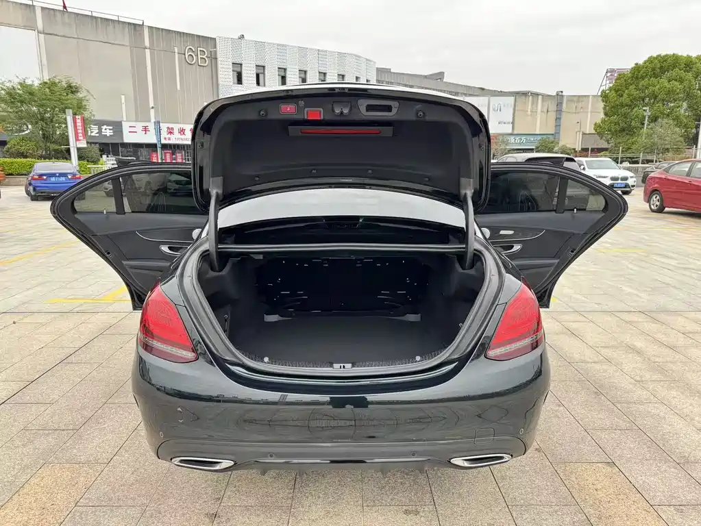 Mercedes-Benz C-Class 2021 — фото 18