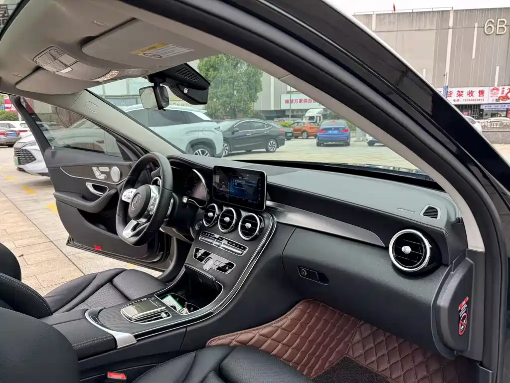 Mercedes-Benz C-Class 2021 — фото 28