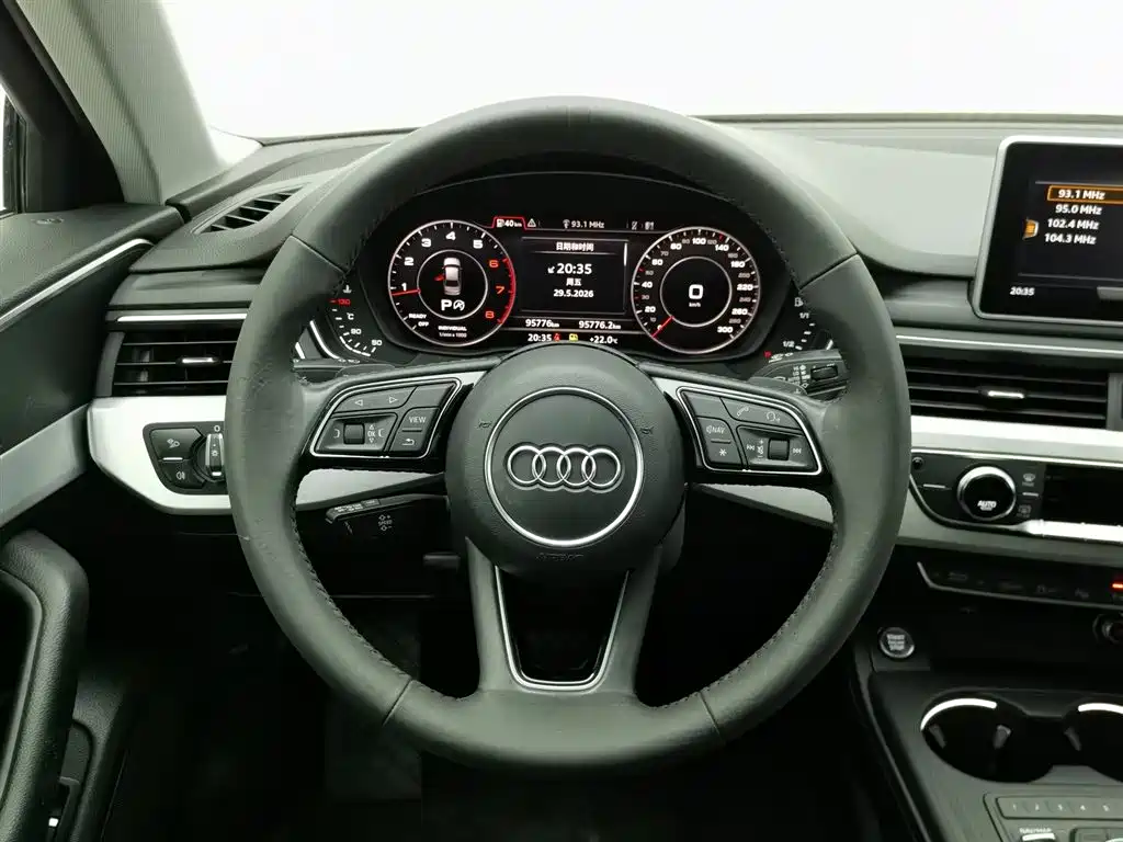 Audi A4L 2020 — фото 11