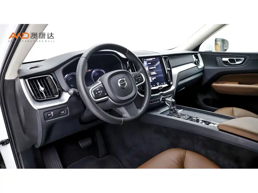 Volvo XC60 2020 — фото 6