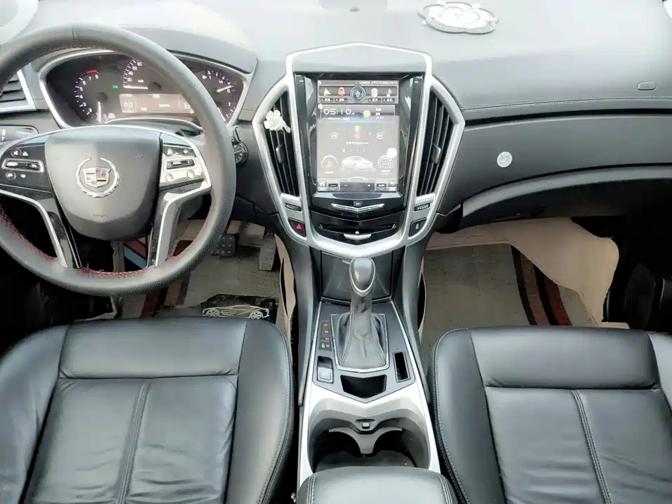 Cadillac SRX 2013 — фото 8