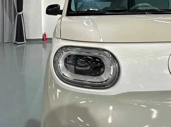 Wuling Hongguang MINIEV 2024