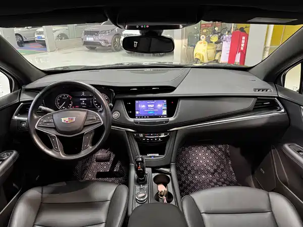 Cadillac XT5 2023