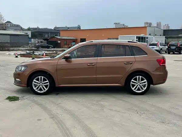 Volkswagen Gran Lavida 2016
