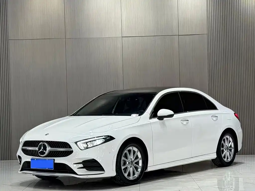 Mercedes-Benz A-Class 2021 — фото 1