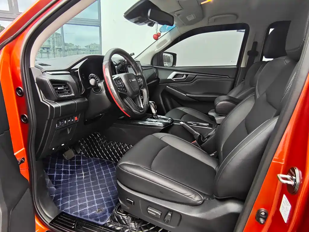 Isuzu D-MAX 2022 — фото 12