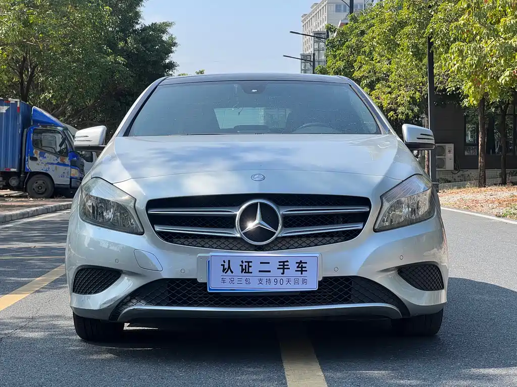 Mercedes-Benz A-Class 2014 — фото 2