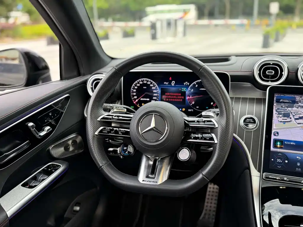 Mercedes-Benz GLC AMG 2024 — фото 6