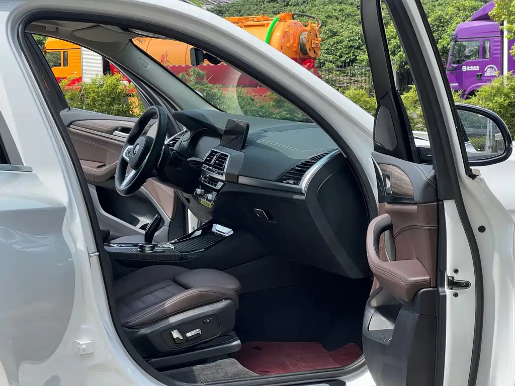 BMW X3 2020 — фото 11