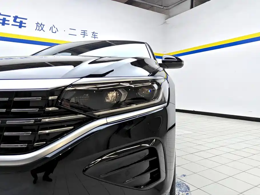 Volkswagen Passat 2023