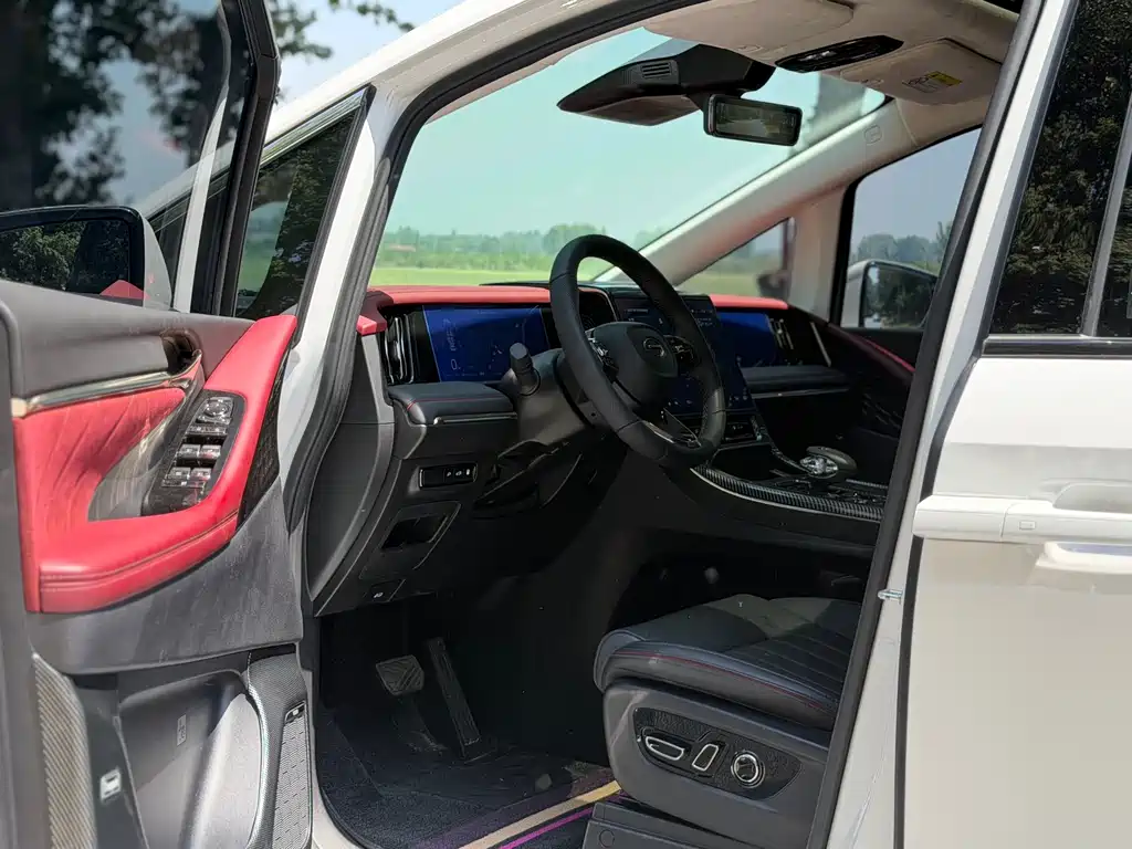 GAC Motor Trumpchi E9 2023 — фото 10