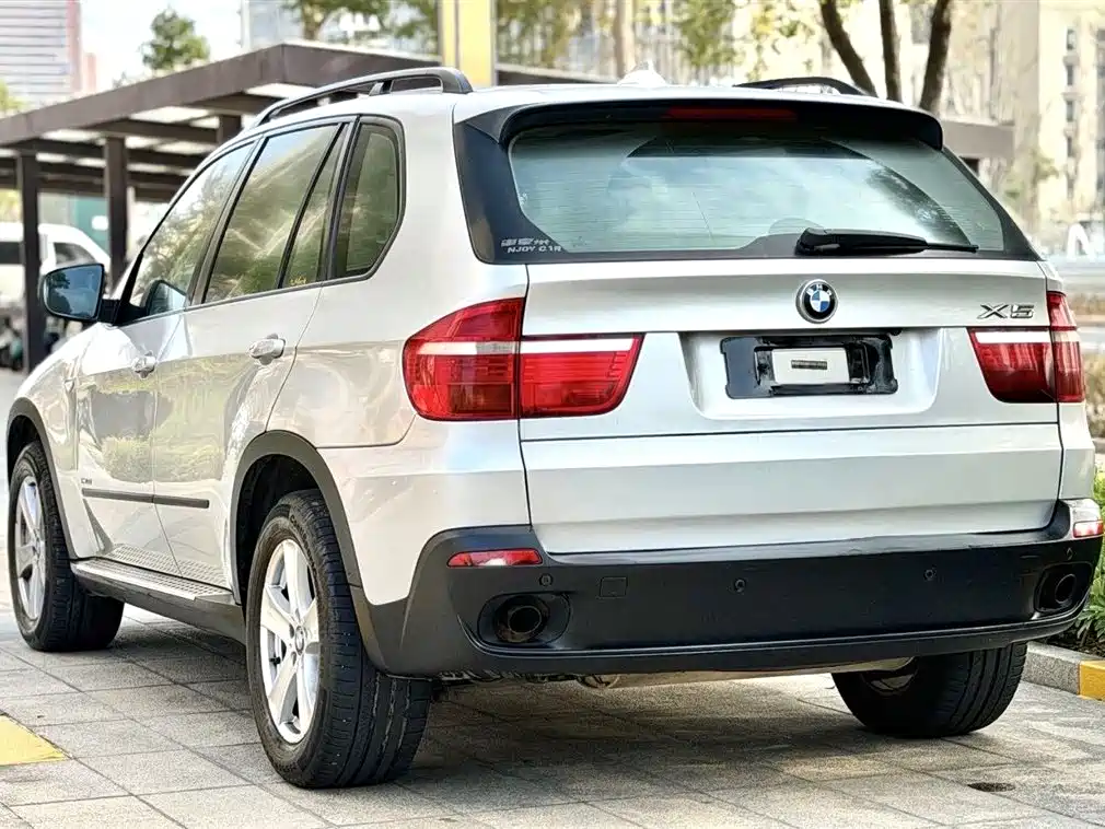 BMW X5 2009 — фото 8