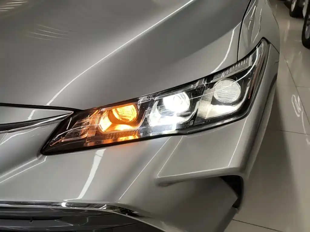 Toyota Avalon 2022 — фото 24