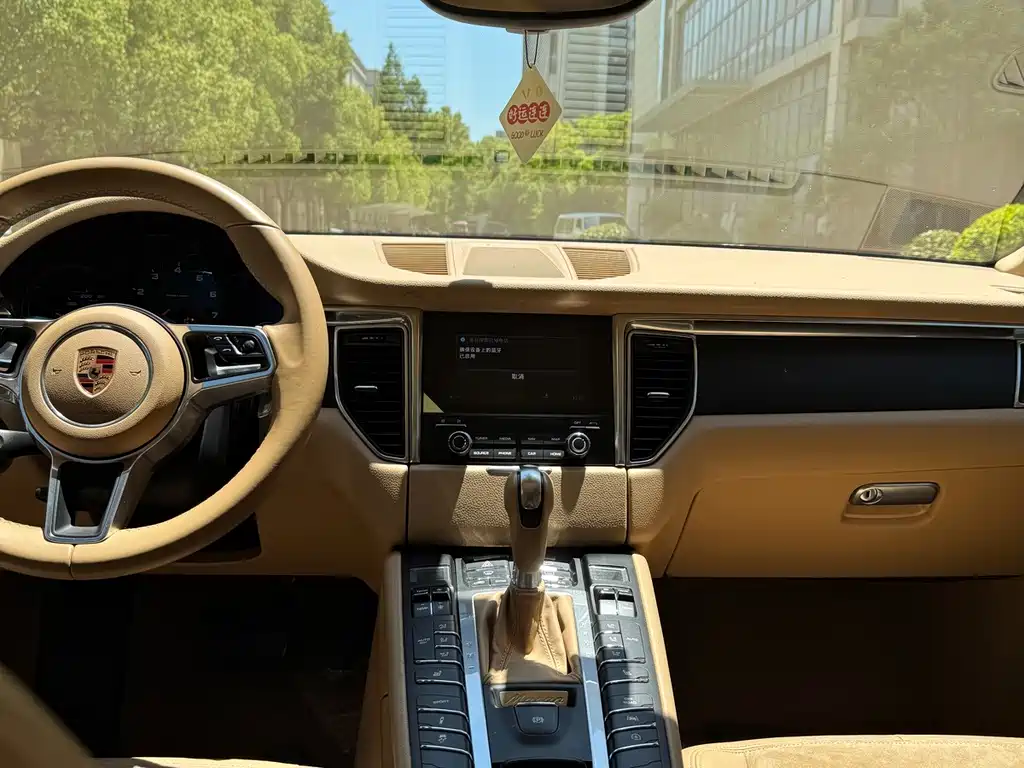 Porsche Macan 2017 — фото 9